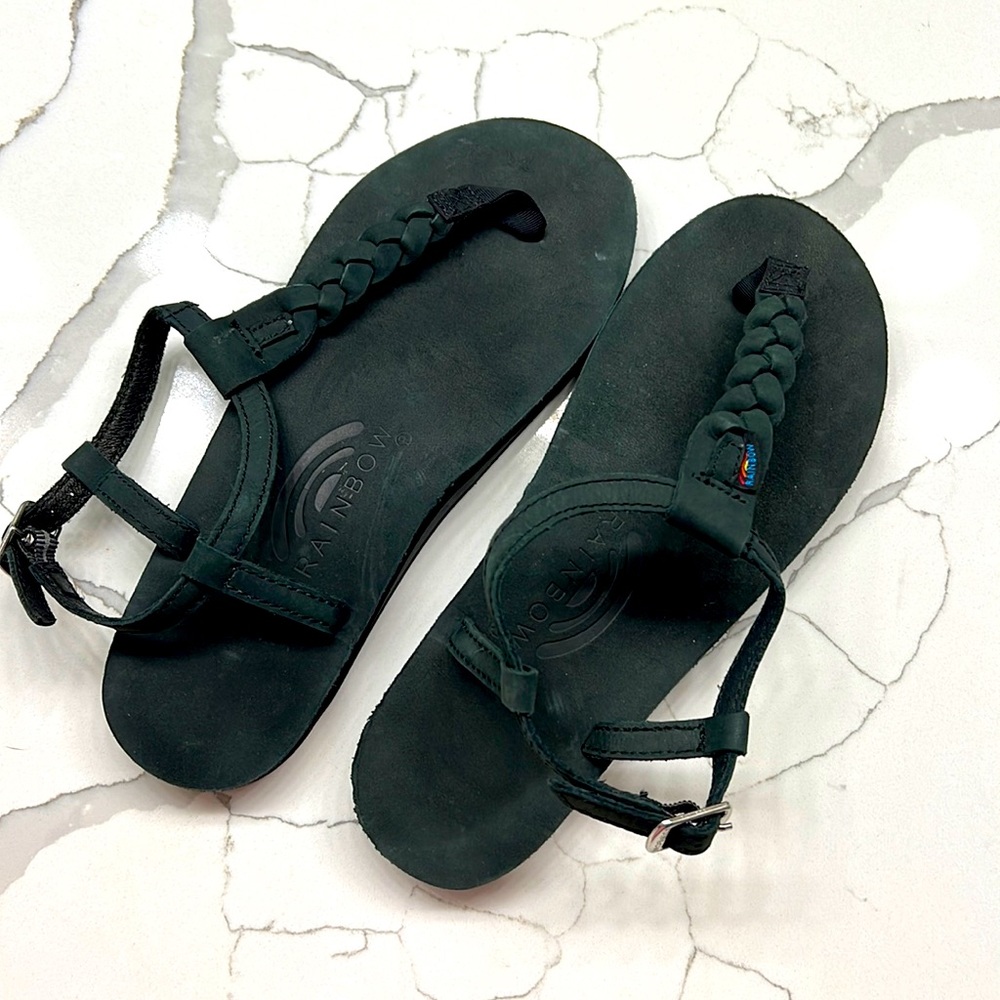Rainbow womens 6.5 sandals T-Street Thong Braided black leather NWOT